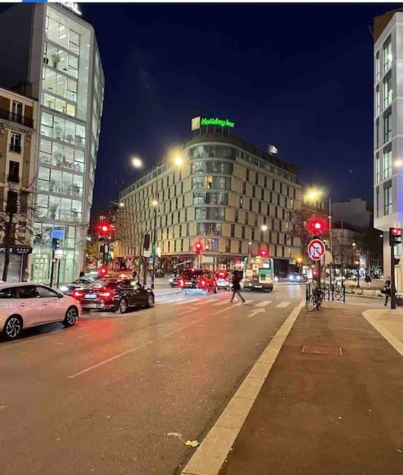 Week-End Porte De Clichy Εξωτερικό φωτογραφία